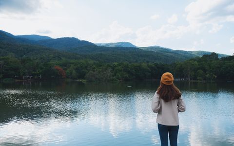 Peaceful Lake Reflection — 400-piece jigsaw puzzle