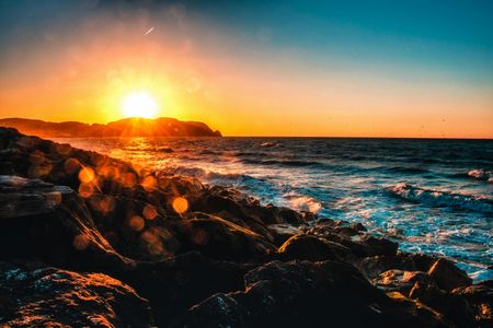 Sunset Over the Ocean — 300-piece jigsaw puzzle