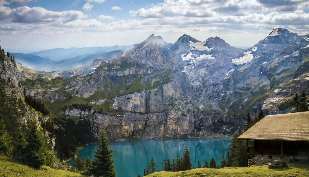 Majestic Mountain Retreat — 100-piece jigsaw puzzle