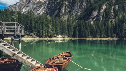 Tranquil Mountain Lake — 400-piece jigsaw puzzle