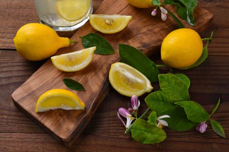 Lemon Essence — 300-piece jigsaw puzzle