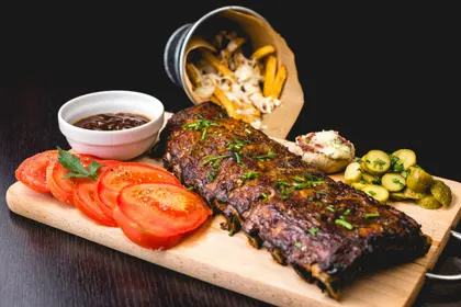 Barbecue Feast Platter — 400-piece jigsaw puzzle