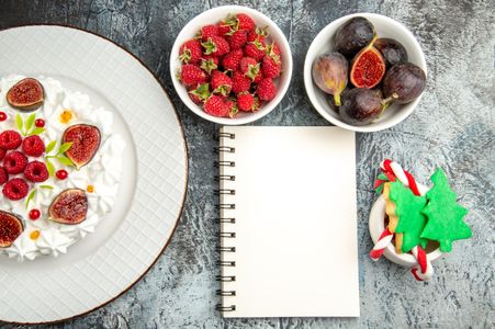 Festive Fruit Arrangement — 300-piece jigsaw puzzle