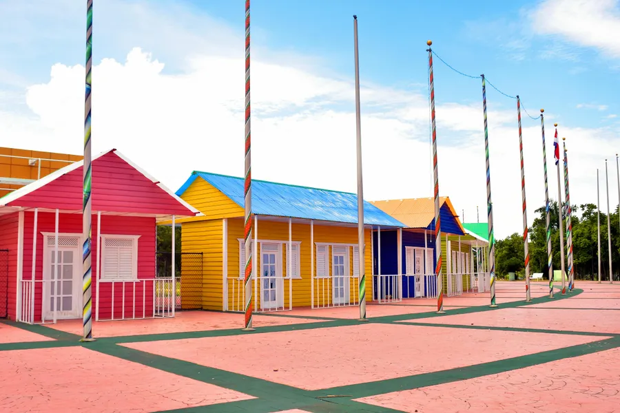 Vibrant Colorful Cabins — 200-piece jigsaw puzzle