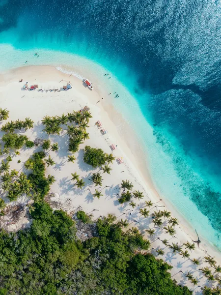 Tropical Beach Paradise — 300-piece jigsaw puzzle