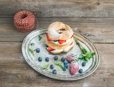 Berry Pastry Delight — 200-piece jigsaw puzzle
