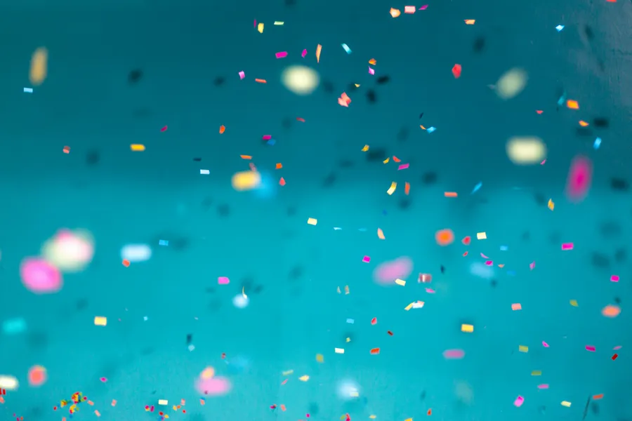 Floating Confetti — 200-piece jigsaw puzzle