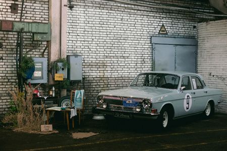 Vintage Garage Scene — 300-piece jigsaw puzzle