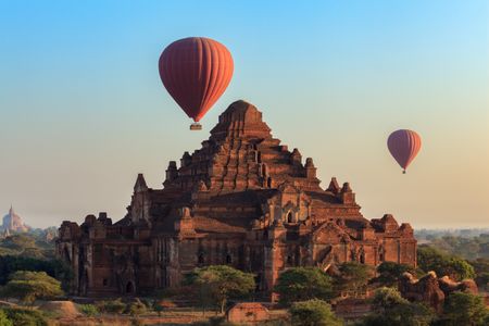 Balloons Over Bagan — 500-piece jigsaw puzzle