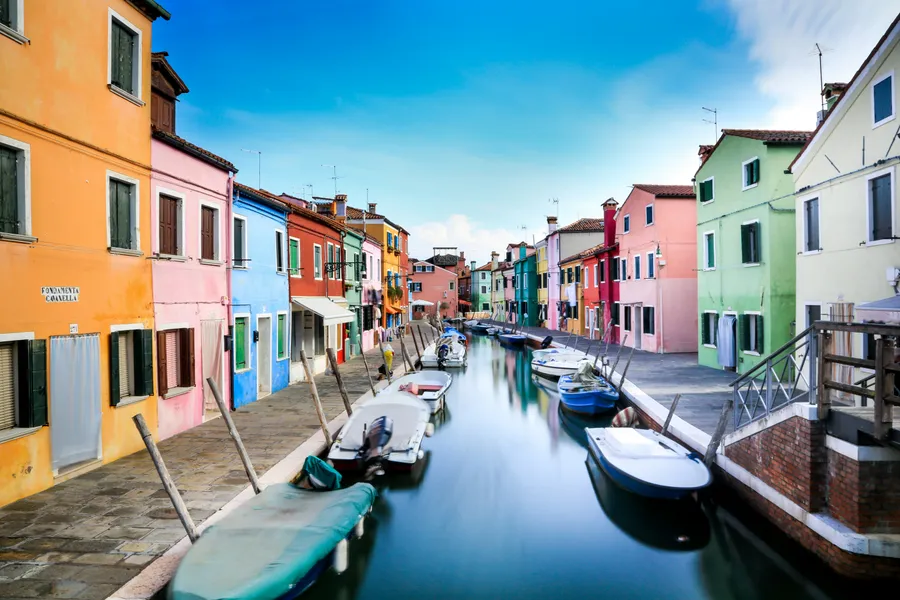 Vibrant Canal Street — 150-piece jigsaw puzzle