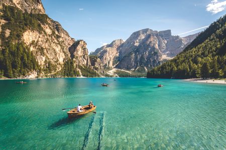 Perahu di danau Alpen — puzzle 200 potong