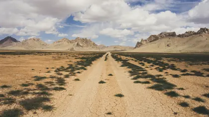 Desert Mountain Pathway — 300-piece jigsaw puzzle