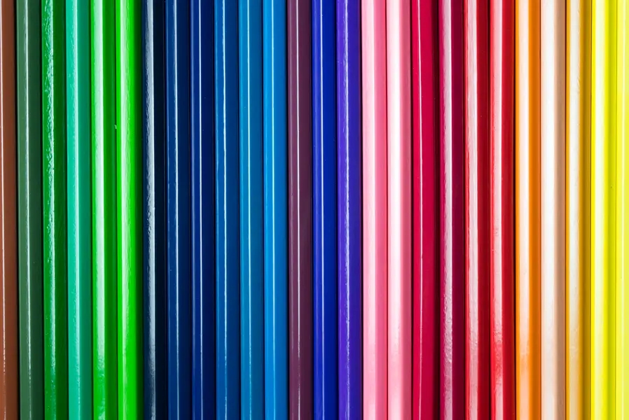 Vibrant Pencil Spectrum — 150-piece jigsaw puzzle