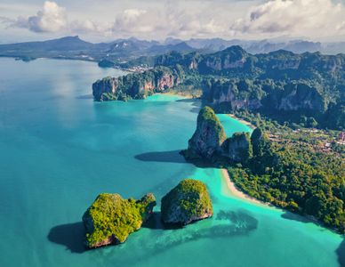 Tropical Coastline Serenity — 300-piece jigsaw puzzle
