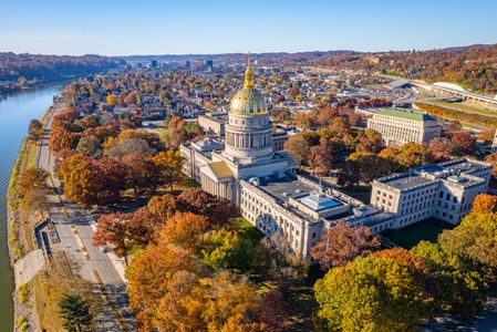 Autumn at the Capitol — 150-piece jigsaw puzzle