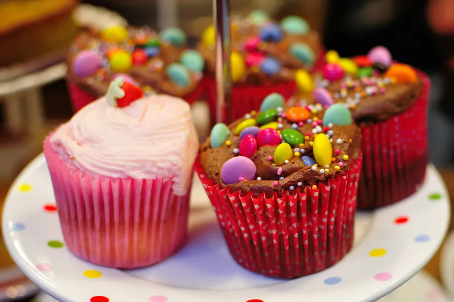 Colorful Cupcake Delight — 200-piece jigsaw puzzle