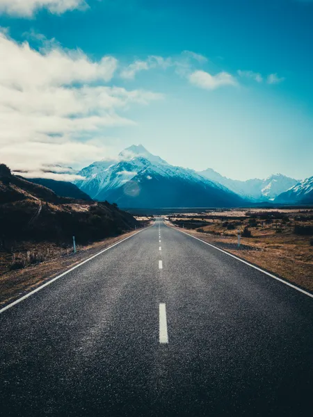 Road to the Mountains — 300-piece jigsaw puzzle