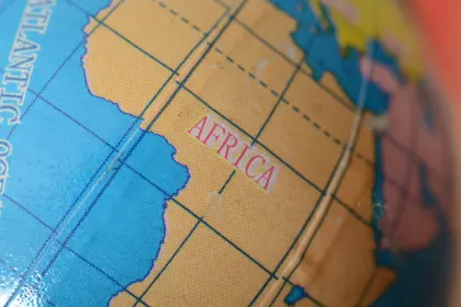 Globe Focus on Africa — 300-piece jigsaw puzzle