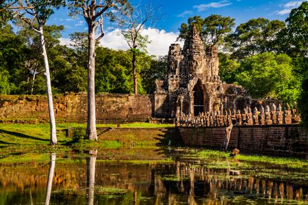 Ancient Temple Reflections — 200-piece jigsaw puzzle