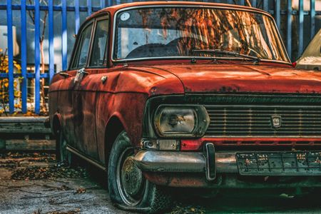 Rustic Vintage Car — 400-piece jigsaw puzzle