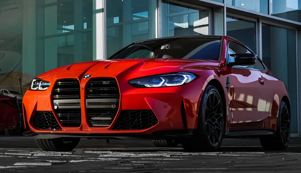 Sleek Sport Car — 200-piece jigsaw puzzle