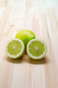 Vibrant Lemon Trio — 150-piece jigsaw puzzle