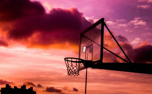 Hoops at Sunset — 300-piece jigsaw puzzle