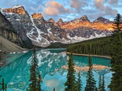 Golden Mountain Reflections — 300-piece jigsaw puzzle