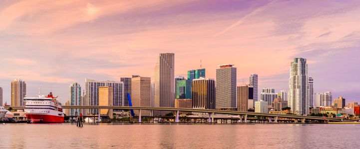 Sunset Over Cityscape — 400-piece jigsaw puzzle