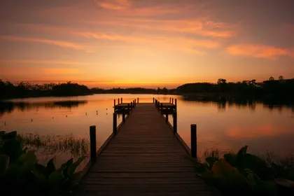 Tranquil Sunset Pier — 200-piece jigsaw puzzle