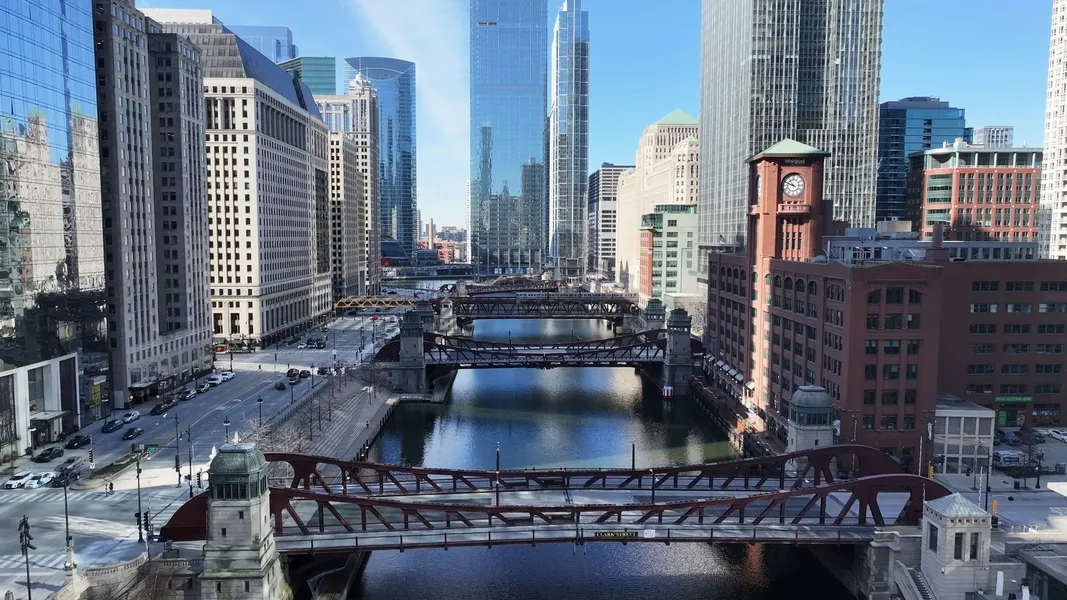 City Bridge Reflection — 200-piece jigsaw puzzle