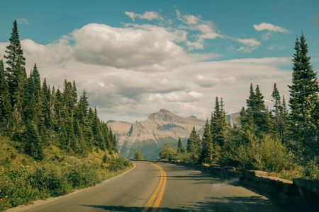 Mountain Highway Vista — 100-piece jigsaw puzzle
