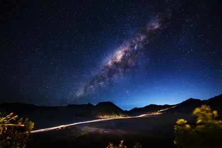 Starlit Mountain Vistas — 200-piece jigsaw puzzle
