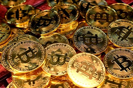 Golden Bitcoin Array — 300-piece jigsaw puzzle