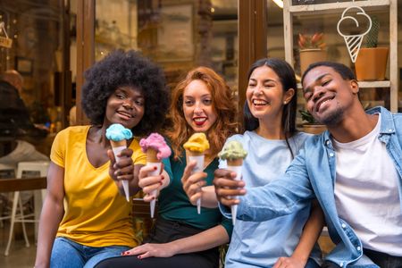 Joyful Ice Cream Friends — 150-piece jigsaw puzzle