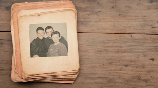 Timeless Memories — 100-piece jigsaw puzzle