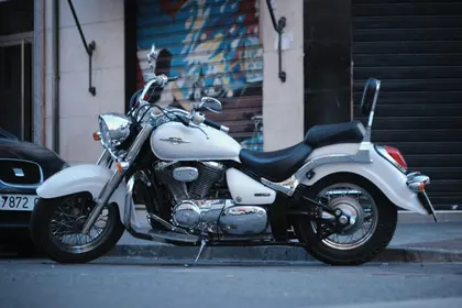 Classic Cruiser Parked — 500-piece jigsaw puzzle