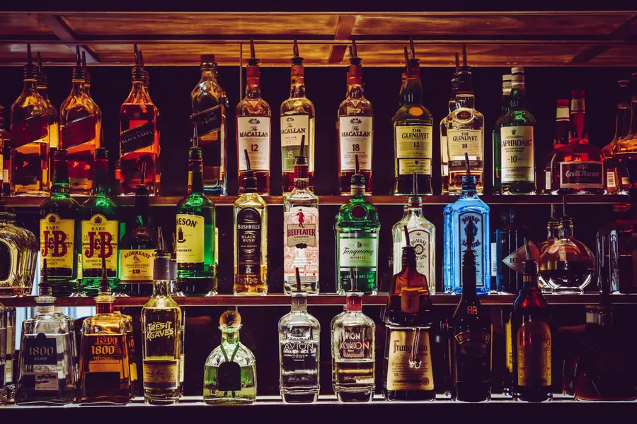 Colorful Bar Spirits — 500-piece jigsaw puzzle