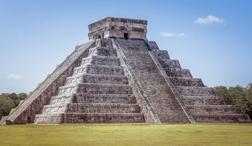 Majestic Mayan Pyramid — 500-piece jigsaw puzzle