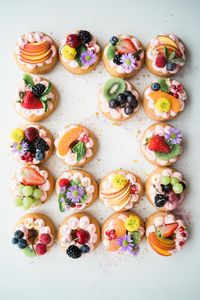 Fruit-Decorated Cupcakes — 200-piece jigsaw puzzle