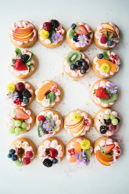 Fruit-Decorated Cupcakes — 200-piece jigsaw puzzle