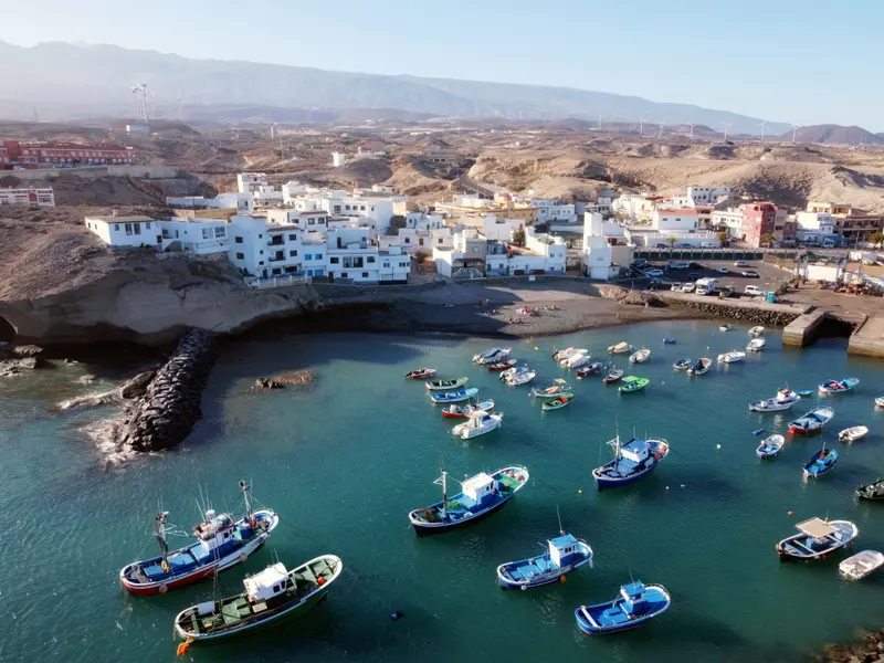 Coastal Fishing Village — 200-piece jigsaw puzzle