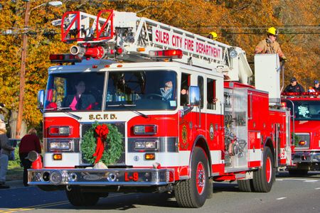 Festive Fire Engine — 64-piece jigsaw puzzle
