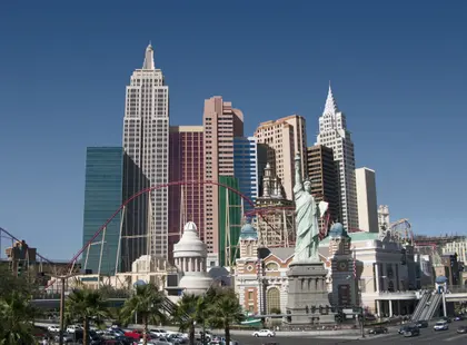 Iconic Cityscape Fusion — 300-piece jigsaw puzzle