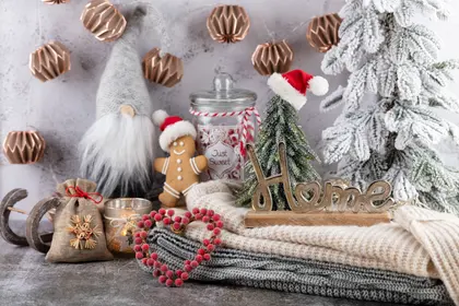 Cozy Holiday Decor — 64-piece jigsaw puzzle