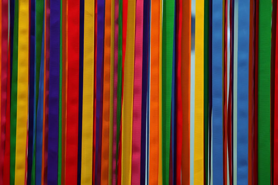 Colorful Ribbon Stripes — 150-piece jigsaw puzzle