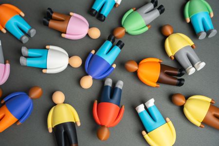 Colorful Figures Array — 200-piece jigsaw puzzle