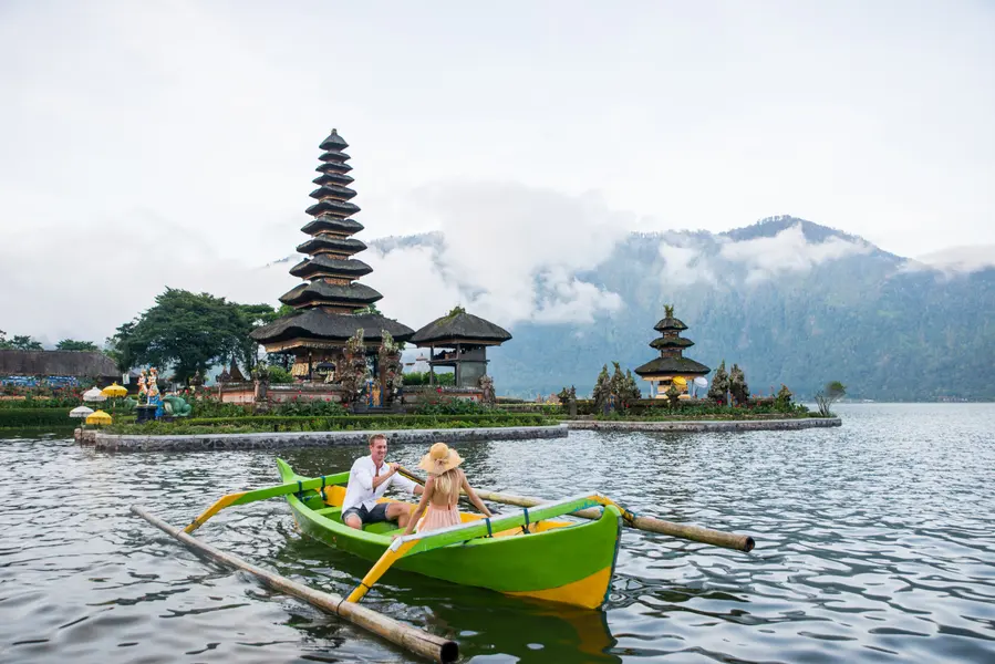 Tranquil Temple Waters — 500-piece jigsaw puzzle