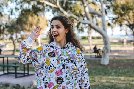 Joyful Park Encounter — 300-piece jigsaw puzzle
