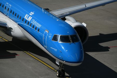 Airport Tarmac View — 150-piece jigsaw puzzle